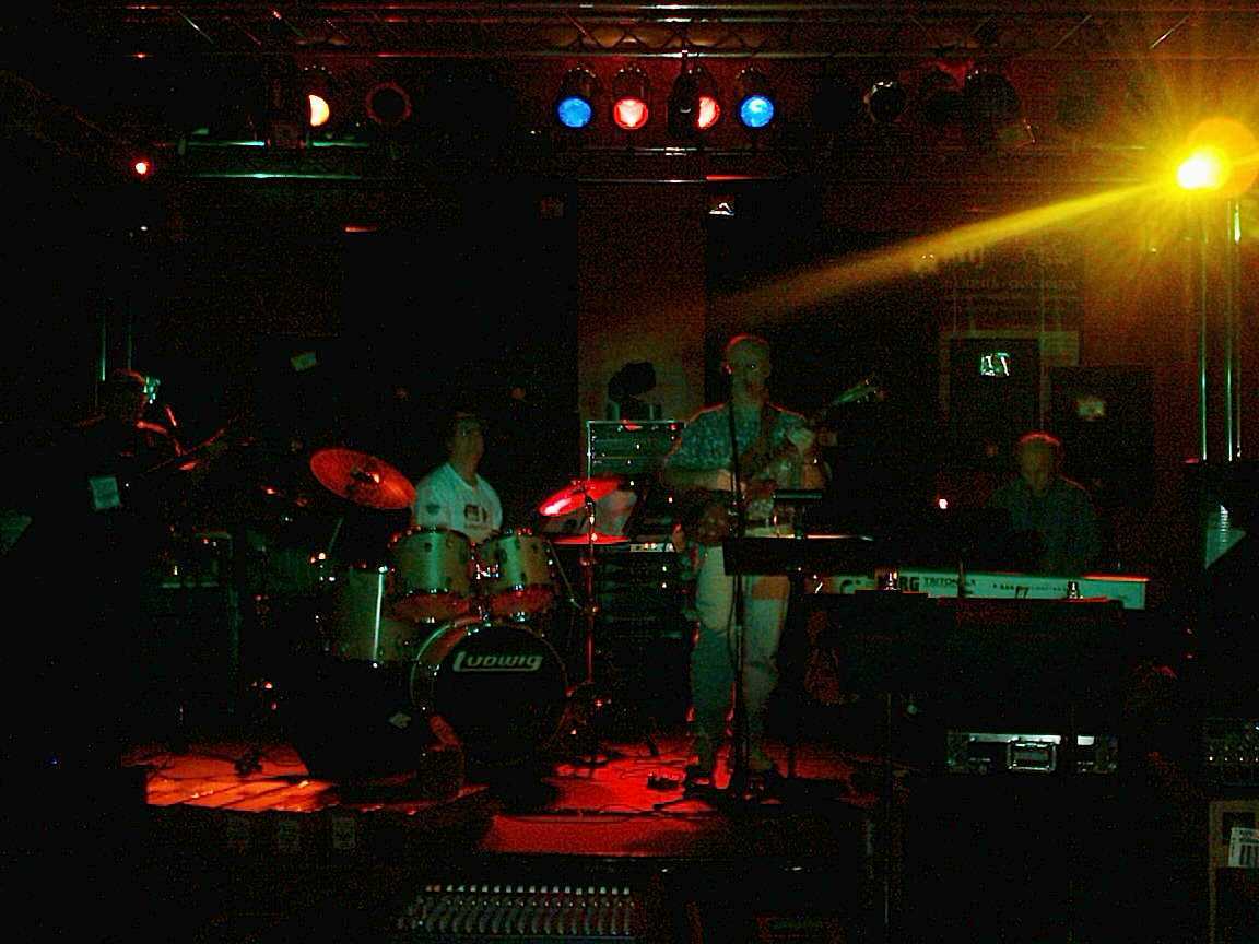 Band_GC-1a.JPG (89862 bytes)