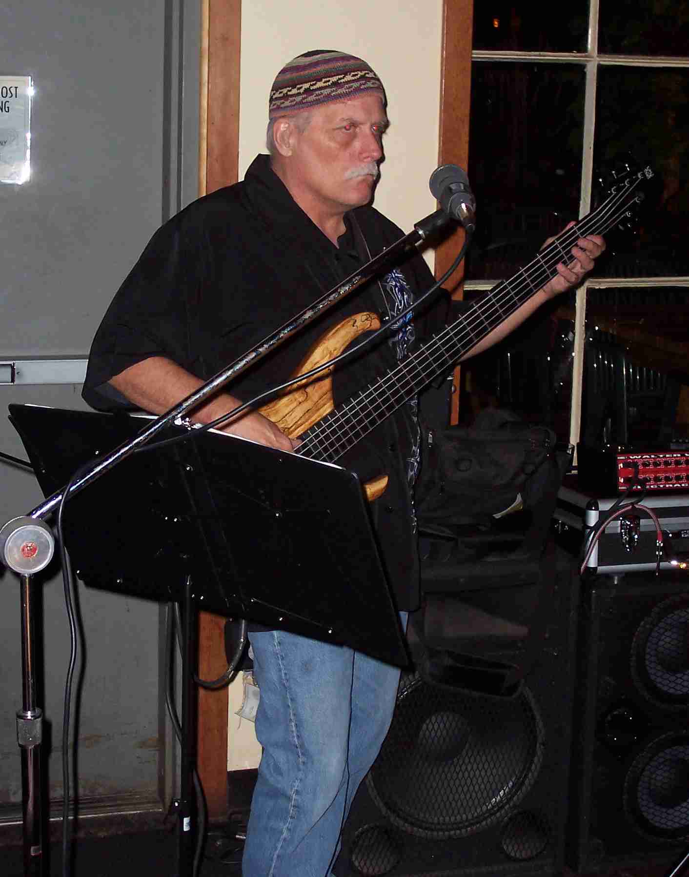 Jon-BR(a).JPG (97143 bytes)