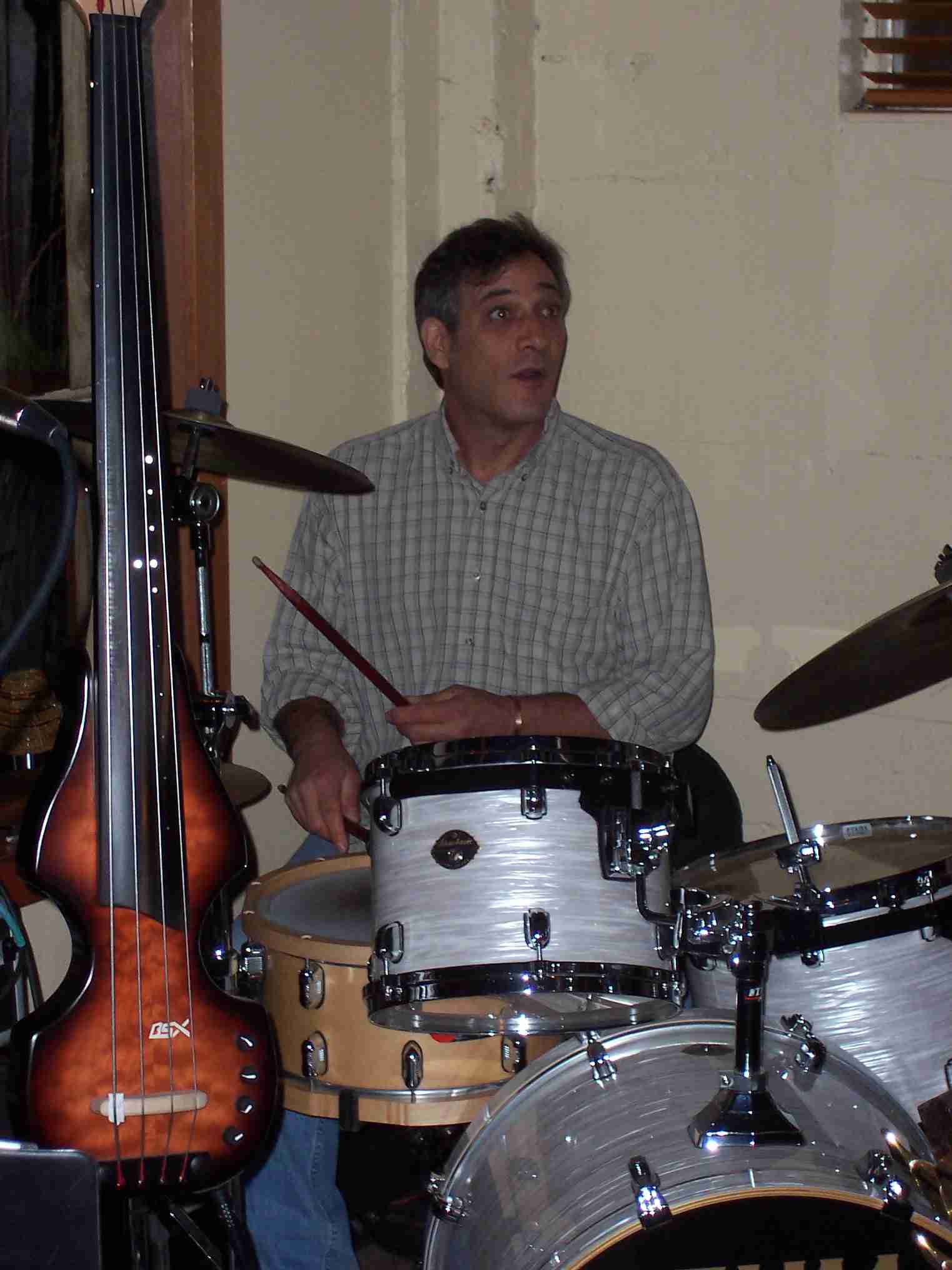 Larry-BR(a).JPG (117862 bytes)