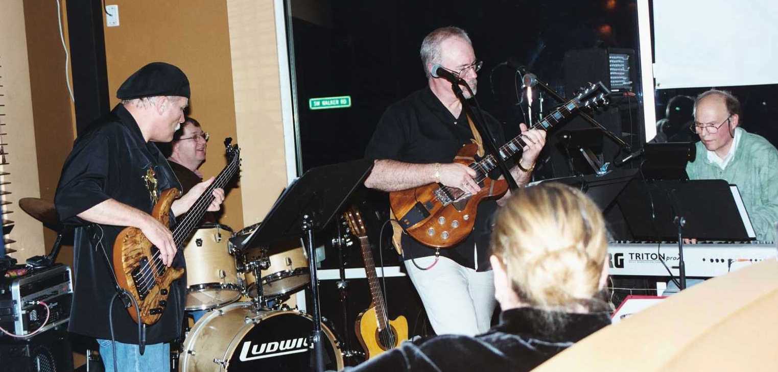 jon-gary-mark-pat.JPG (98301 bytes)